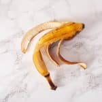 Une peau de banane