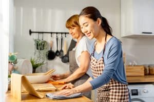 Femmes en cuisine